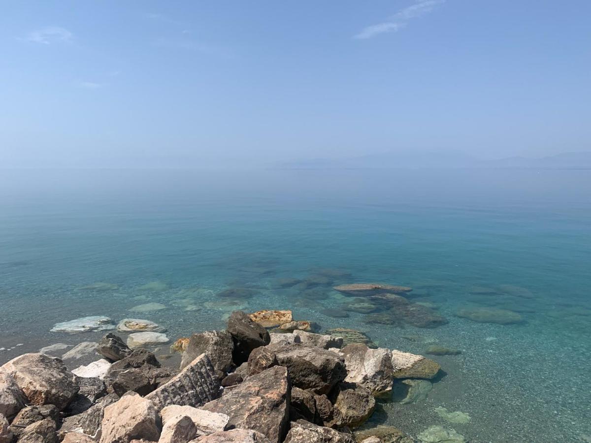 The H Experience Blackbird Spacious 2Bd Apartment Close To The Beach Xylokastro Exteriér fotografie